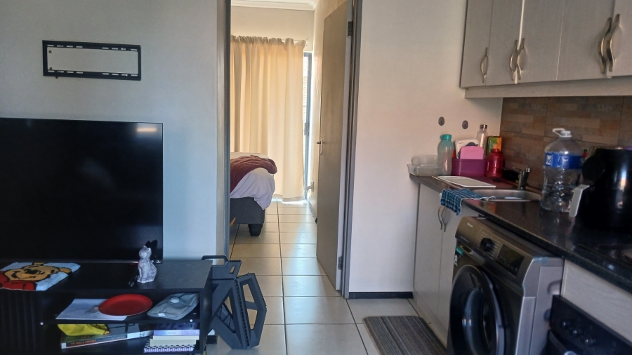 1 Bedroom Property for Sale in Bult West North West